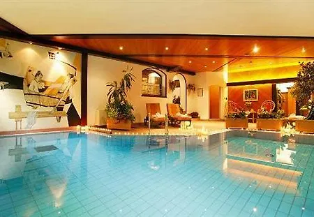 Hotel Tschurtschenthaler